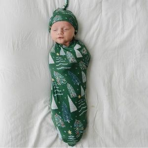 🎄NIB LS Swaddle Set🎄